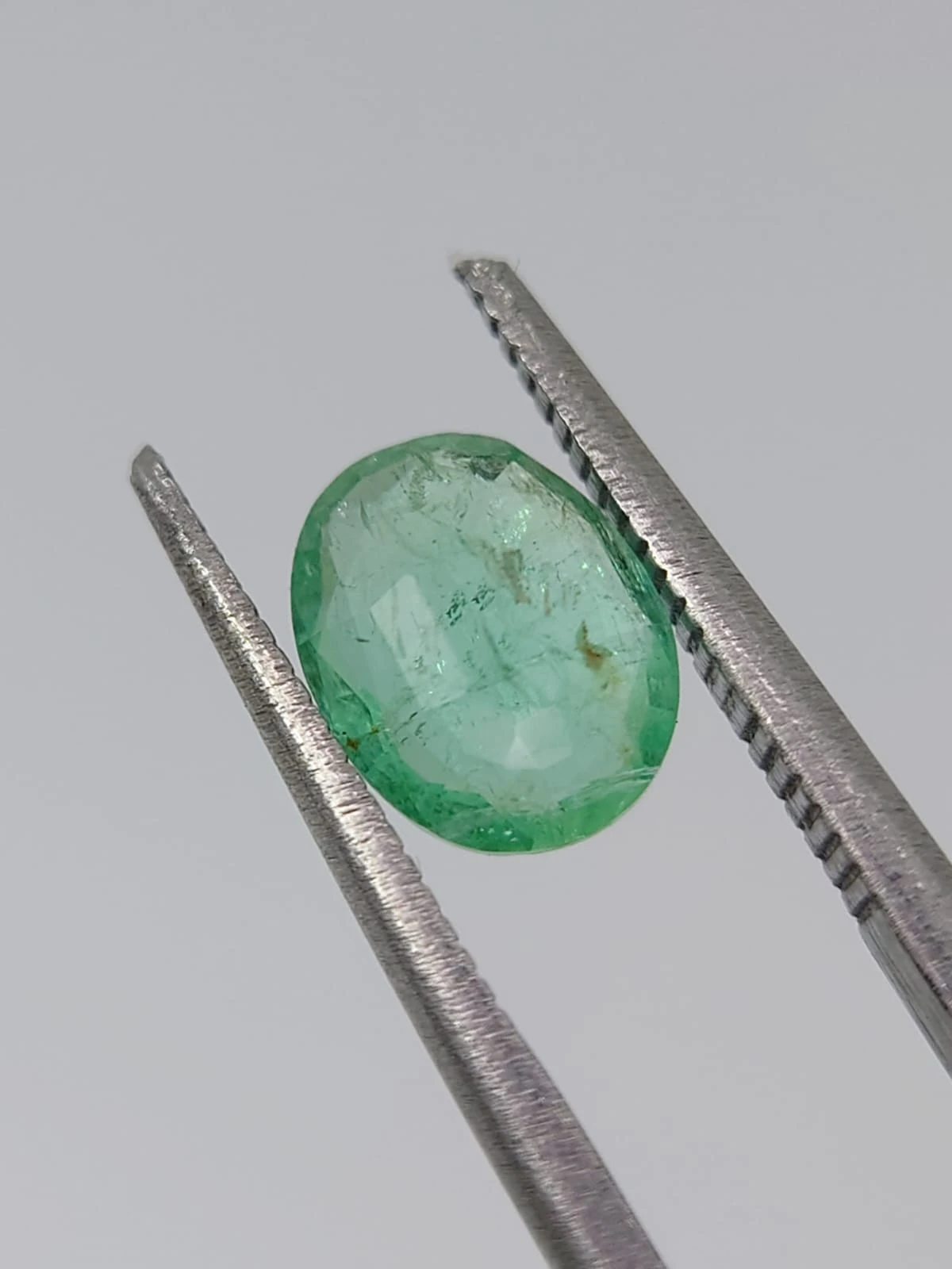 1.03ct Natural Emerald Oval Shape Loose Gemstone from Panjshir Afghanistan — view 2